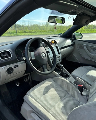 Volkswagen Eos cena 28000 przebieg: 250000, rok produkcji 2007 z Warszawa małe 497
